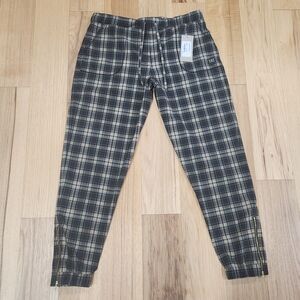 New Albion Womens Jogger Bonnie Plaid Jetsetters Size Medium Black Tan Green NWT